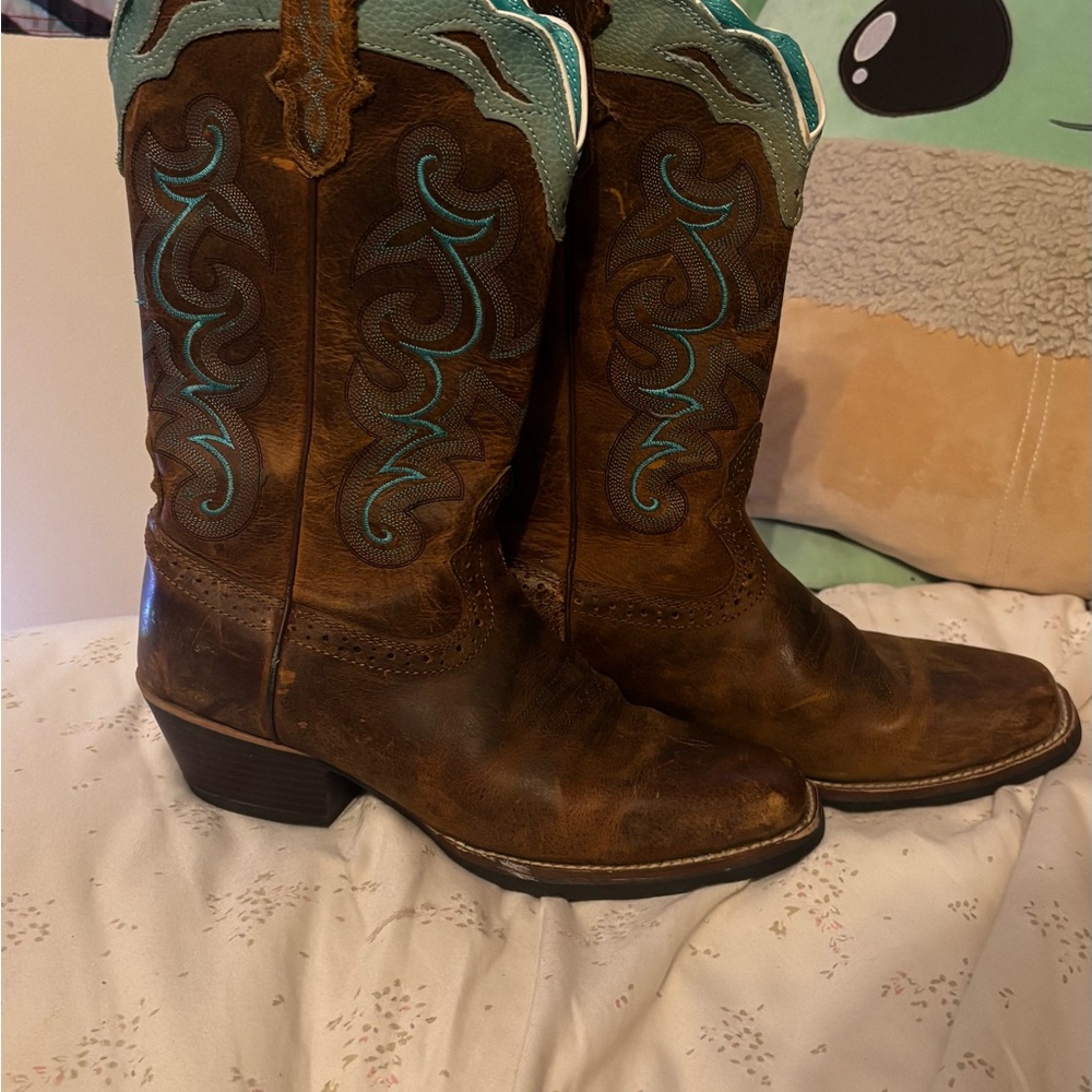 Women's Brown and Teal Western Boots